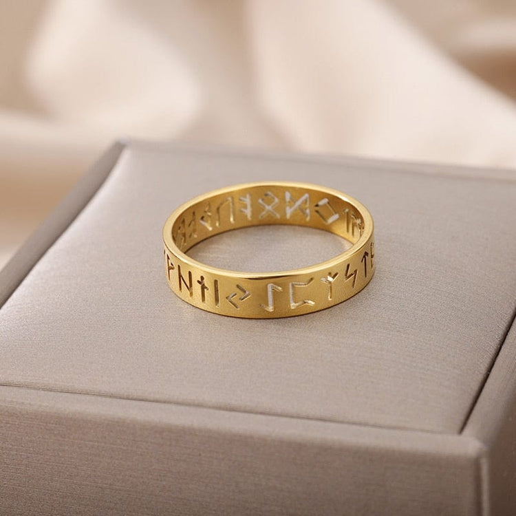 Viking Ring \"Freya's Runic Ring Viking Ring \"Freya's Runic Ring