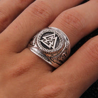 925 Sterling Silver Viking Ring - Power of the Valknut 925 Sterling Silver Viking Ring - Power of the Valknut