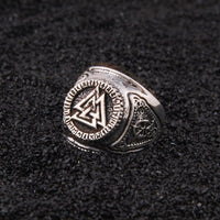 925 Sterling Silver Viking Ring - Power of the Valknut 925 Sterling Silver Viking Ring - Power of the Valknut
