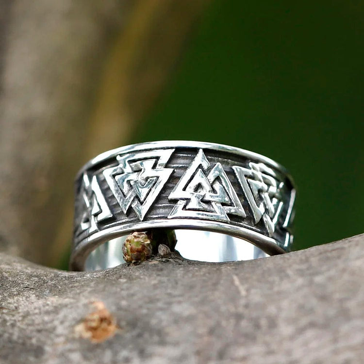Twirling Valknut Viking ring Twirling Valknut Viking ring