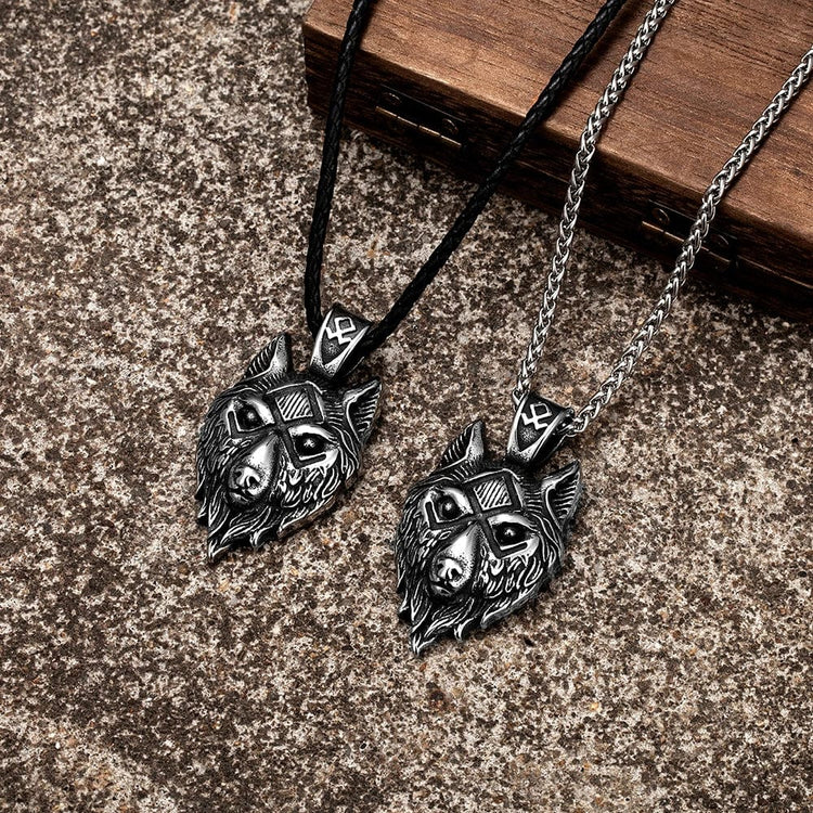Viking wolf head necklace - Fenrir Viking wolf head necklace - Fenrir