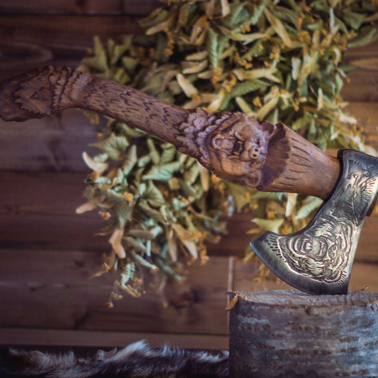 Viking Warrior Ax - "Bear's Fang" Viking Warrior Ax - "Bear's Fang"