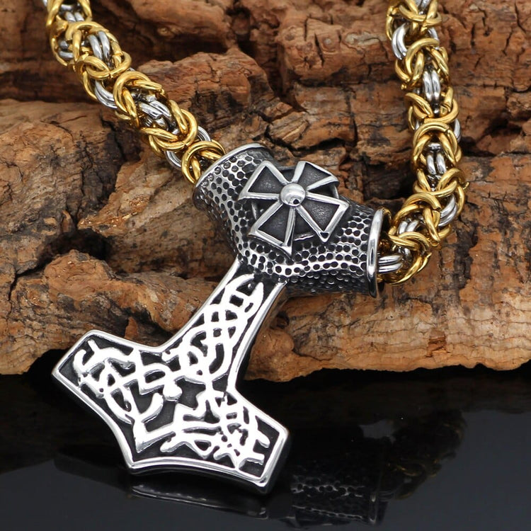 Bravery necklace Mjolnir ornamented Bravery necklace Mjolnir ornamented