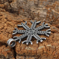 Aegishjalmur courage necklace Aegishjalmur courage necklace