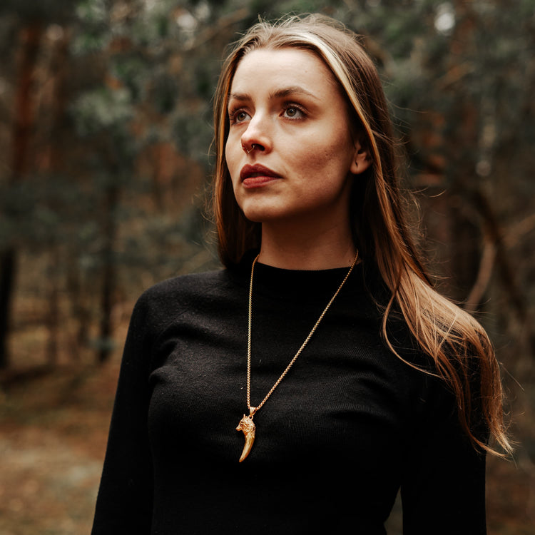 'Never give up' wolf necklace 'Never give up' wolf necklace