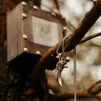 'Never give up' wolf necklace 'Never give up' wolf necklace