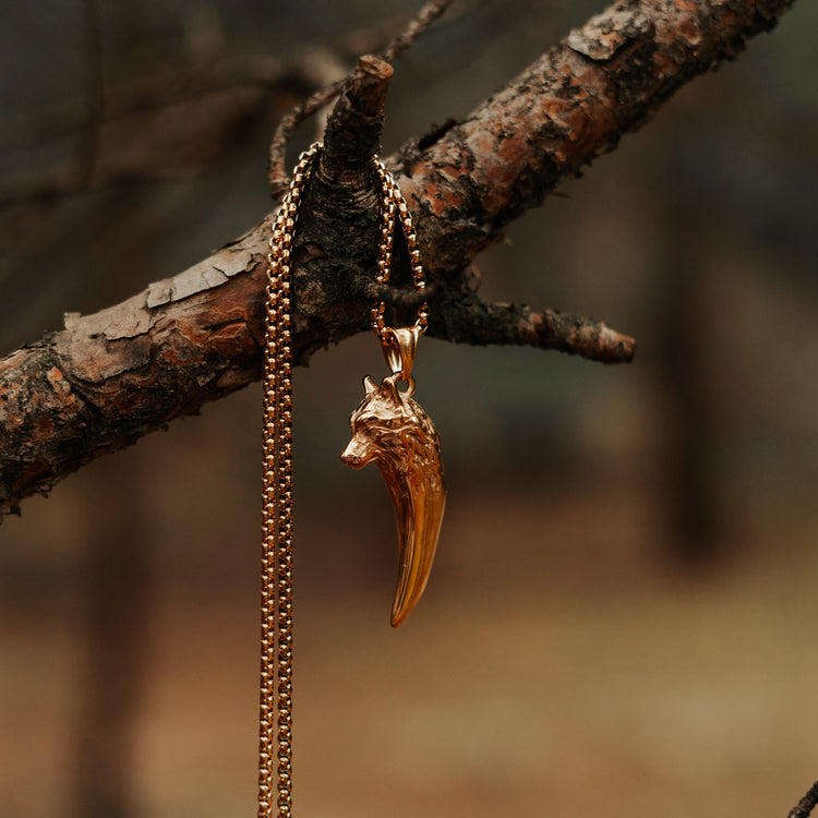 'Never give up' wolf necklace 'Never give up' wolf necklace