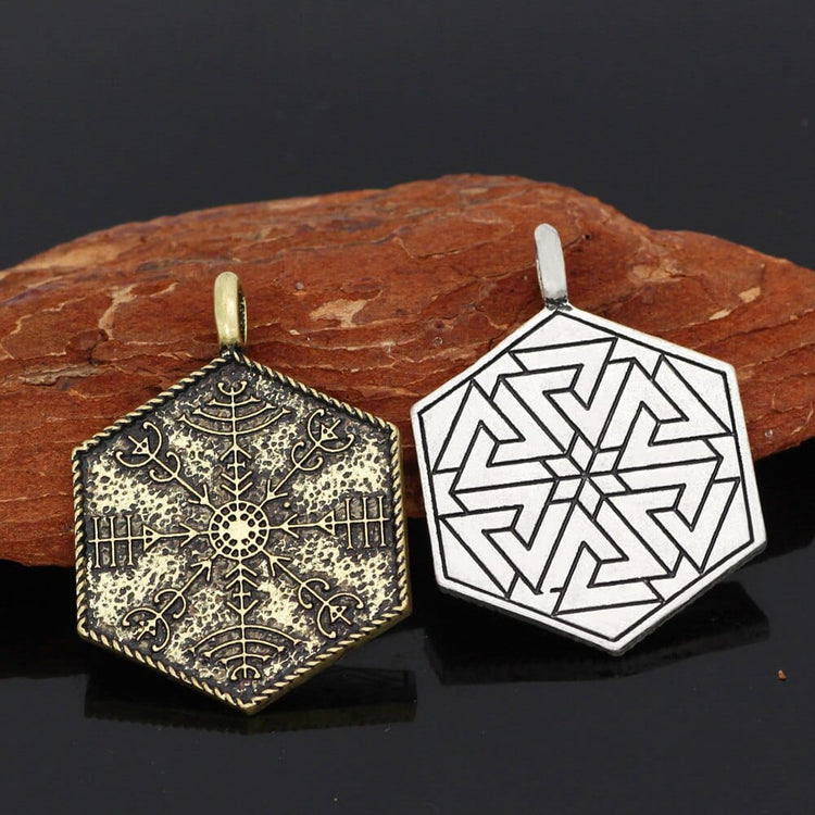 Necklace with carved spirit guide Vegvisir Necklace with carved spirit guide Vegvisir