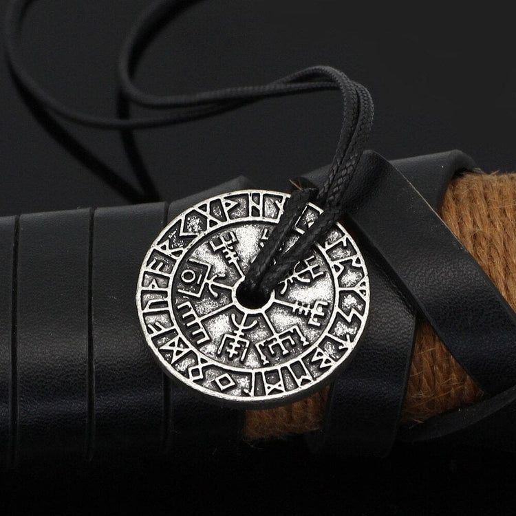 Vegvisir Runic Necklace Vegvisir Runic Necklace