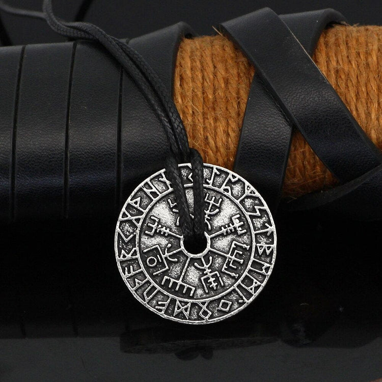 Vegvisir Runic Necklace Vegvisir Runic Necklace