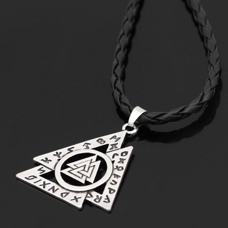 Interlocking Valknut collar Interlocking Valknut collar