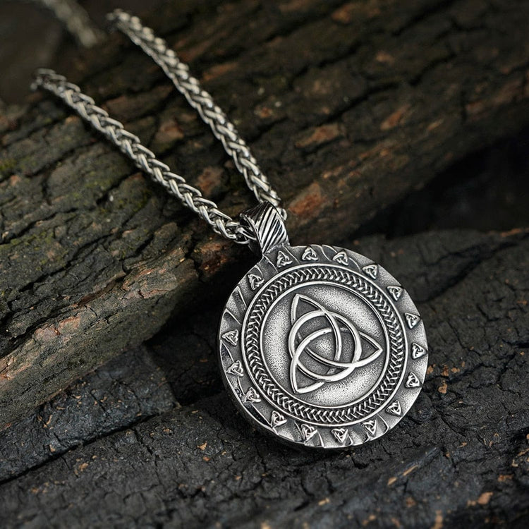 Viking necklace Odin and the crows Huginn and Muninn Viking necklace Odin and the crows Huginn and Muninn