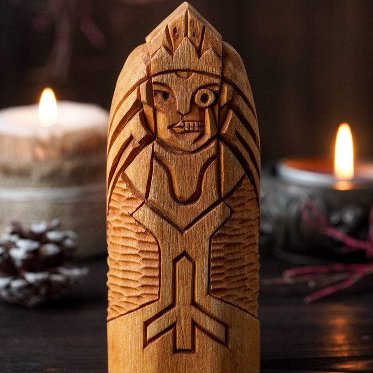 Wooden statue of Hel Wooden statue of Hel