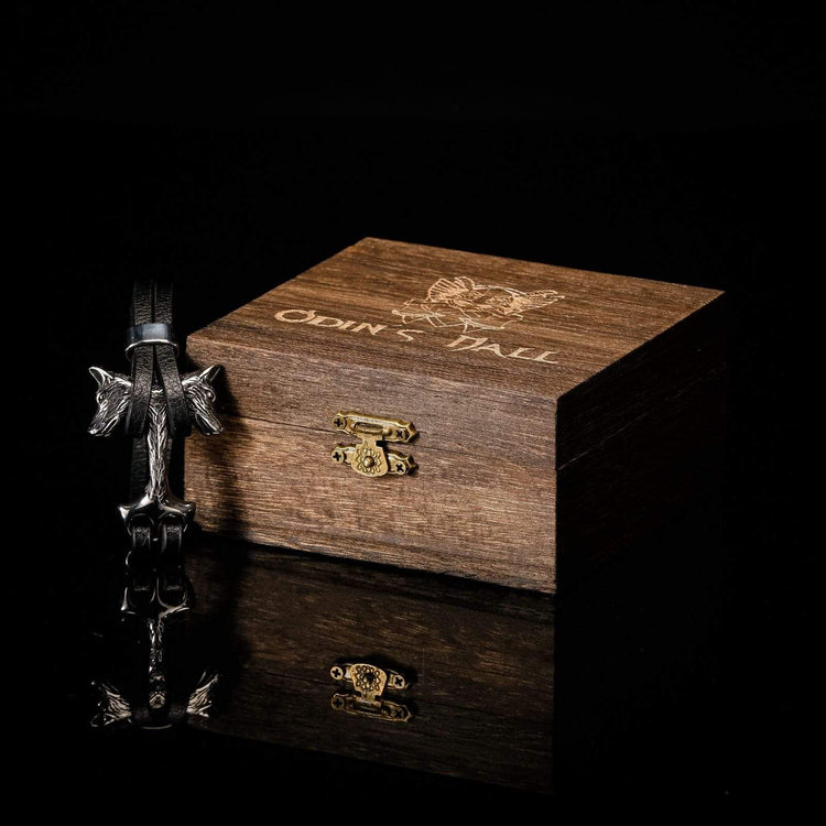 Wolf Leather Bracelet Wolf Leather Bracelet