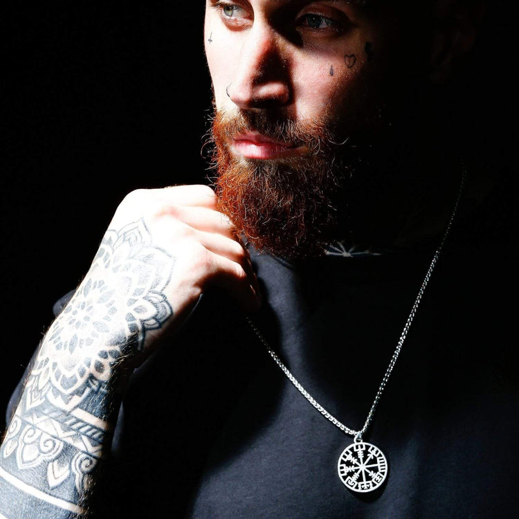 Viking Necklace Vegvisir Compass Viking Necklace Vegvisir Compass