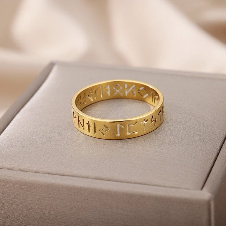 Viking Ring "Freya's Runic Ring