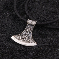 Pendant in 925 Sterling Silver - La Hache du Voyageur