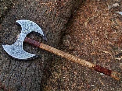 Viking warrior axe - "Tranchoir des Tempêtes" (Storm cleaver)