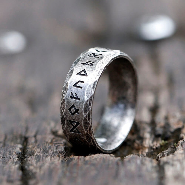 Viking ring rune "Hero's Wisdom"