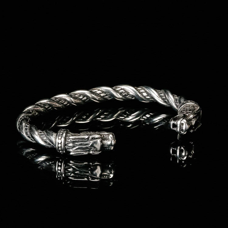Loyalty bracelet - 2 Fenrir heads Silver