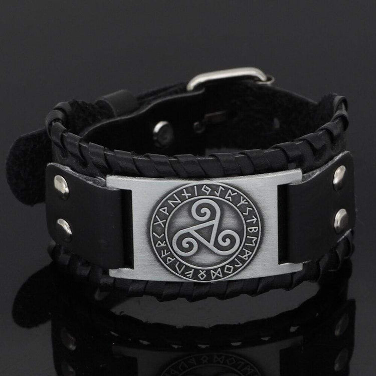 Triskele Breton leather bracelet