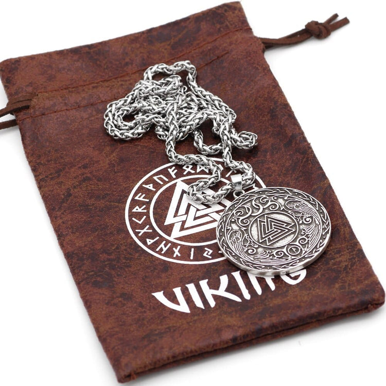 Viking Trinity Necklace - Valknut