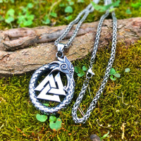 Necklace of the Valiant Fighter - Valknut