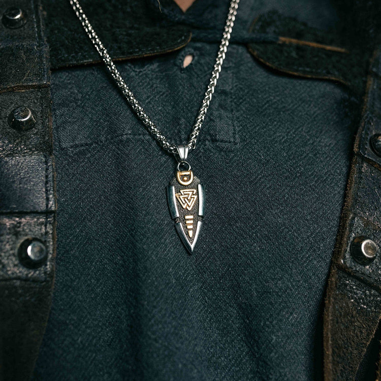 Odin's spear necklace - Valknut