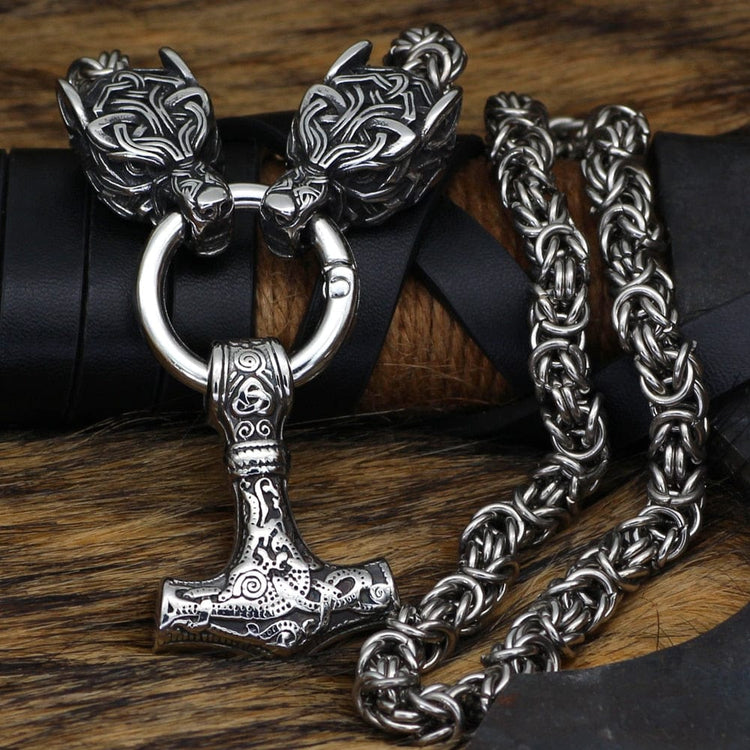 Mjolnir's power necklace and protection for Freki and Geri