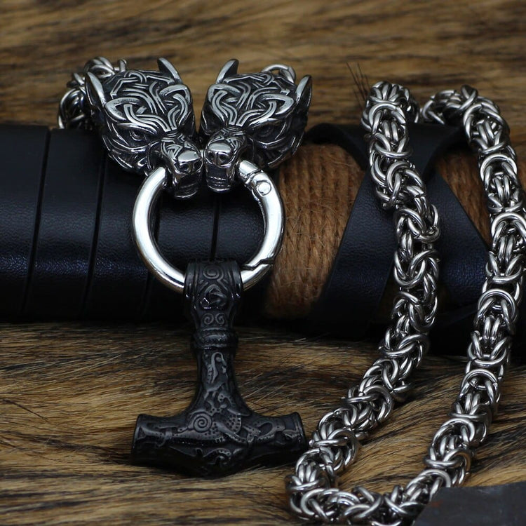 Mjolnir's power necklace and protection for Freki and Geri