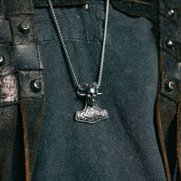 Valknut Viking skull necklace