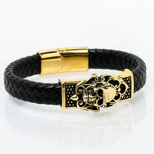 Bracelet Bracelet Viking Tête de mort en cuir sur fond blanc