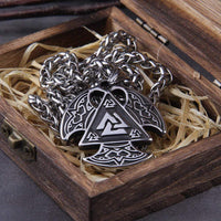 Viking power necklace - Rune Valknut