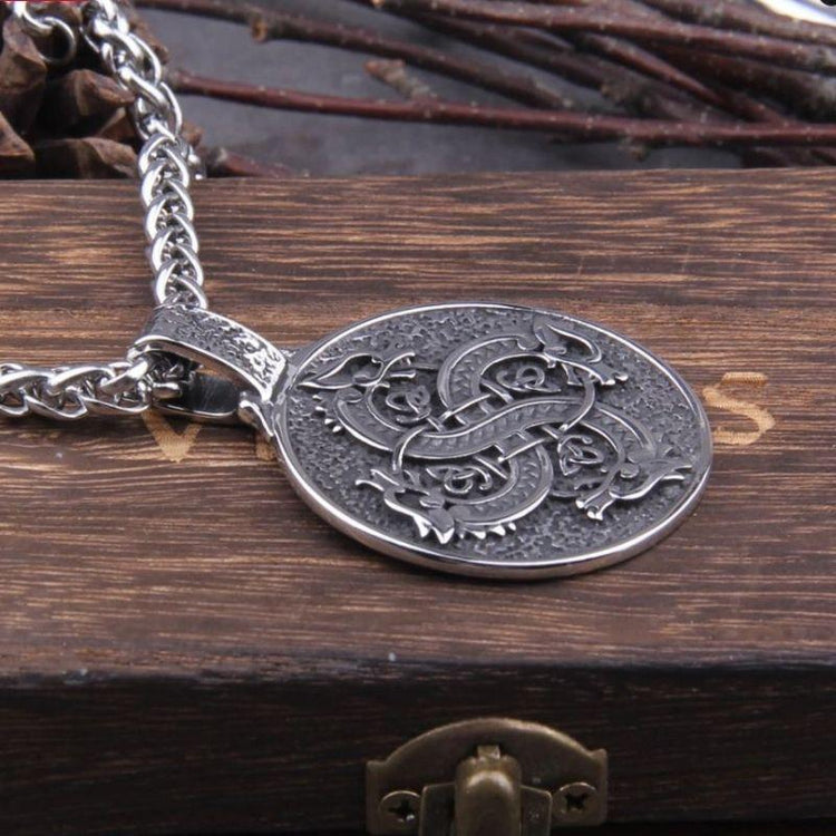 Viking necklace dragon dance