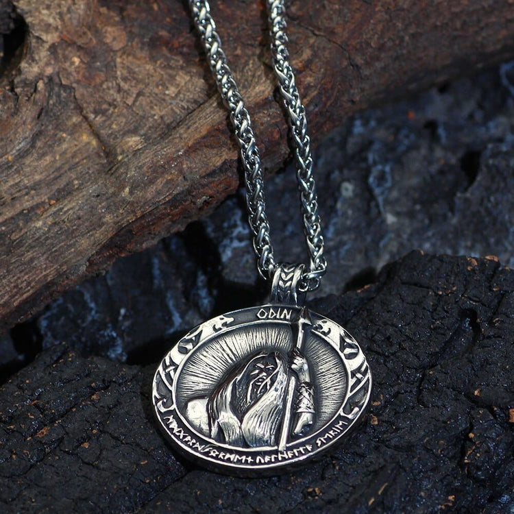 Talisman of honour to Odin